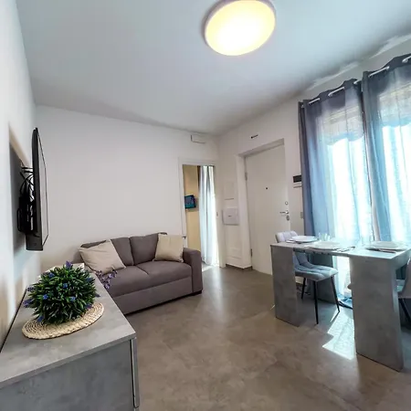 Apartment Panda Piano Terra In Pieno Centro A800 San Benedetto del Tronto